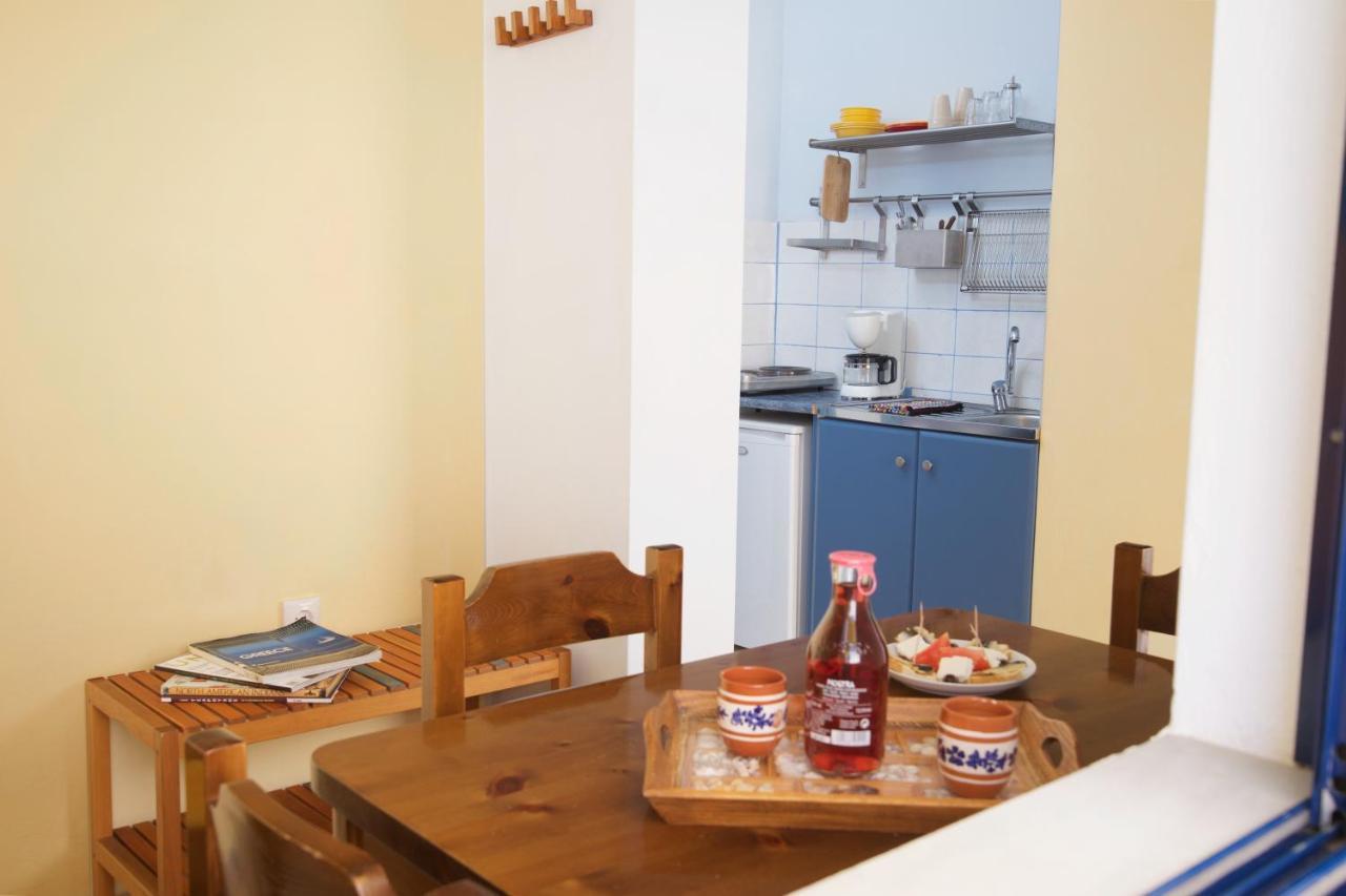 Kalypso Studios & Apartments 카라보밀로스 외부 사진