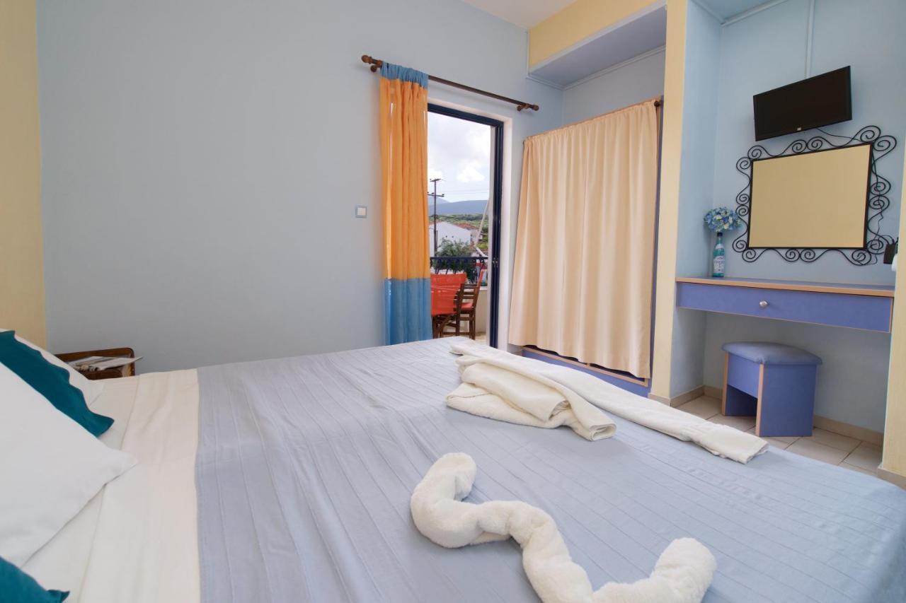 Kalypso Studios & Apartments 카라보밀로스 외부 사진